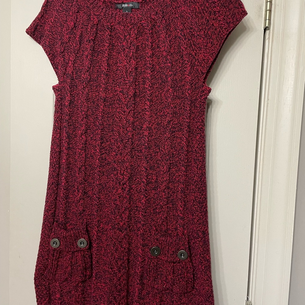 Size large Junior knit mini dress with two front pockets